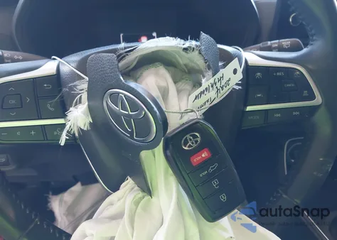 2024 Toyota Grand Highlander Xle from USA, damaged, VIN 5TDAAAB50RS046101